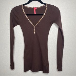 Charolette V-Neck Longsleeve 🐆